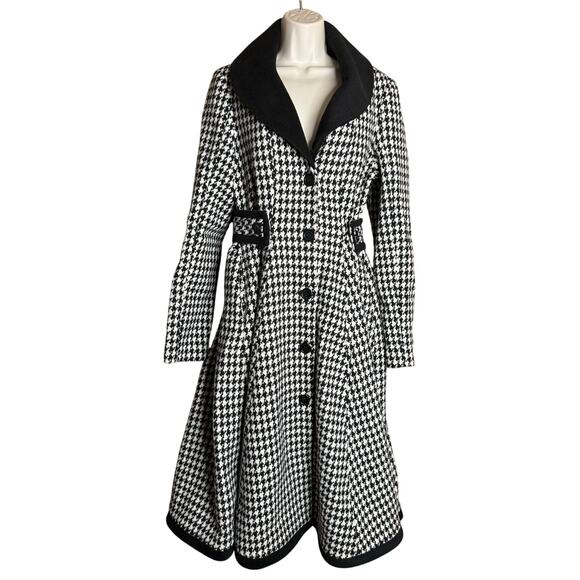 Unique Vintage Jackets & Blazers - Unique Vintage Black and White Houndstooth Swing Coat M NWOT